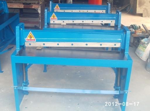 供应苏卅1米脚踏剪板机价格